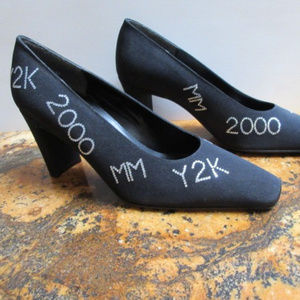 NEW J. RENEE BLACK FABRIC 2000 Y2K HIGH HEEL SHOES